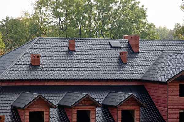 choosing a new roof, metal roof in Hudson